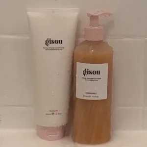 gisou-honey-infused-conditioner