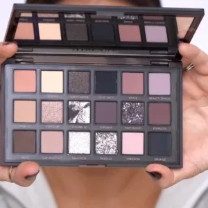 pretty-grunge-eyeshadow-palette