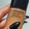 studio-radiance-serum-poweredtm-foundation